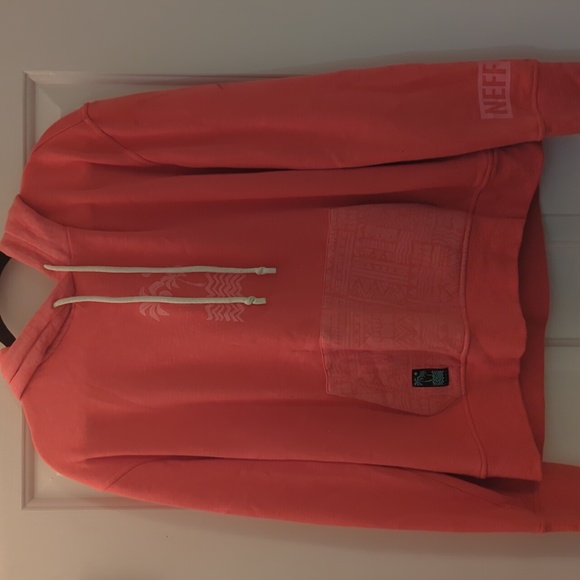 Disney Tops - XL NEFF x Disney Moana Hoodie Pink